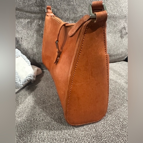 Wilsons Leather Pelle Studio Cognac Shoulder Bag - Picture 3 of 12